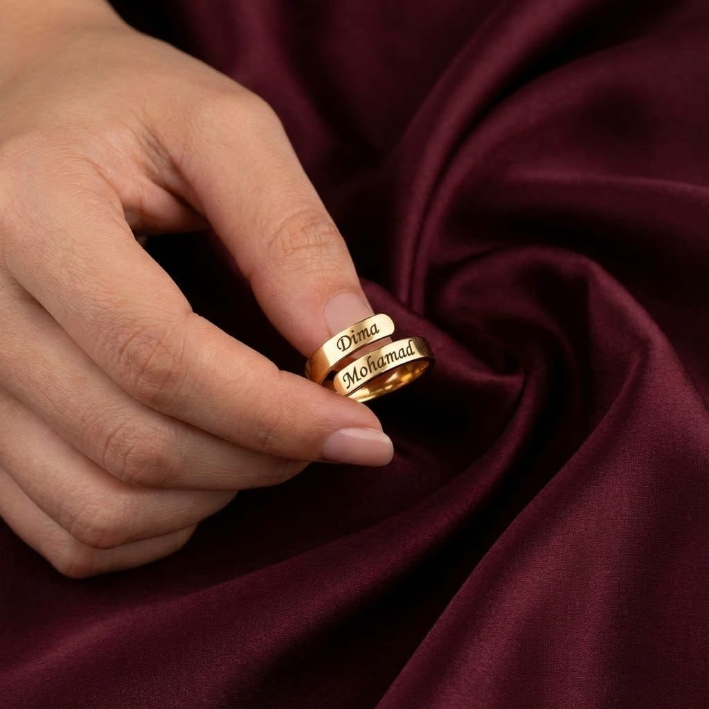خاتم محفور باسمين من اختيارك
