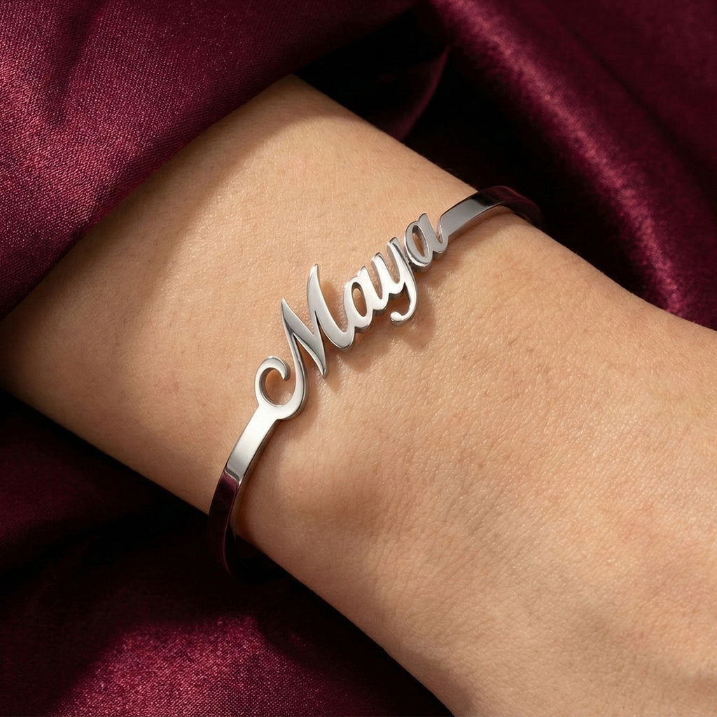 اسوارة اسم حسب طلبك